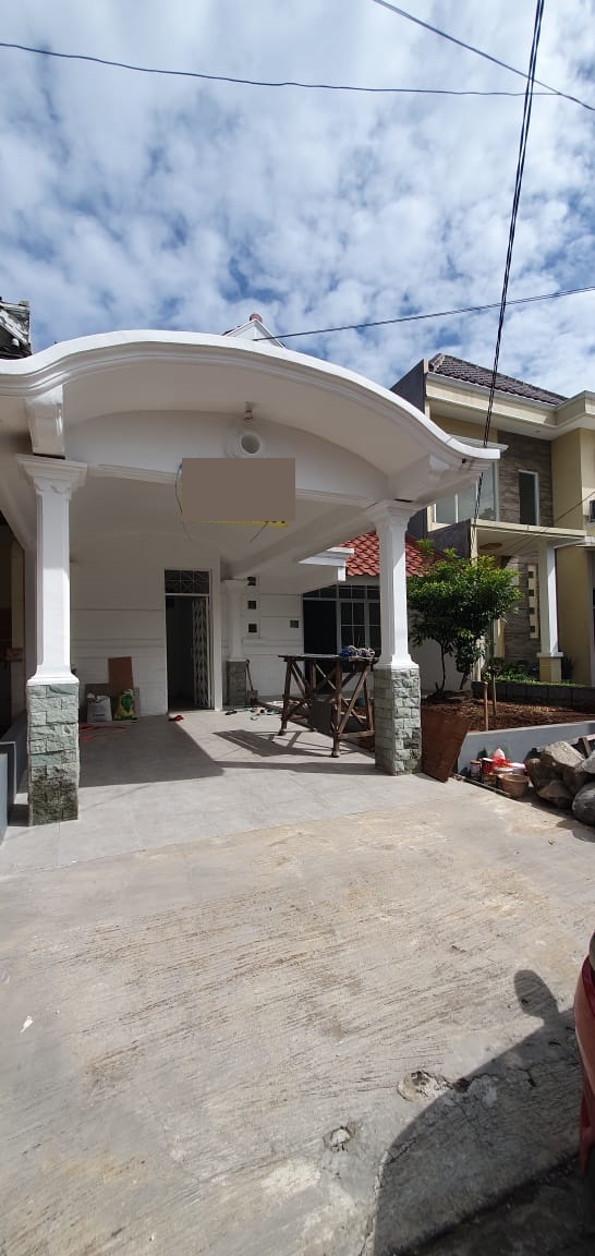 Rumah di Jual di Taman Beverly Lippo Cikarang
